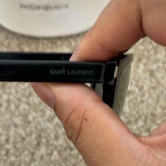 YSL oversized sunglasses - Picture 3 of 4